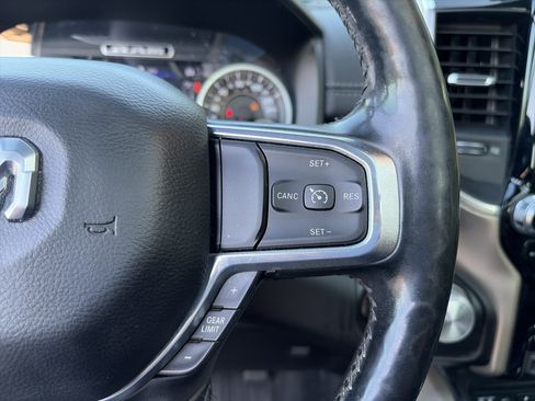 Used 2019 RAM 1500 Laramie AWD/4WD image 37