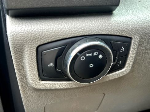 Used 2021 Ford F250 XL w/ Power Equipment Group image 38