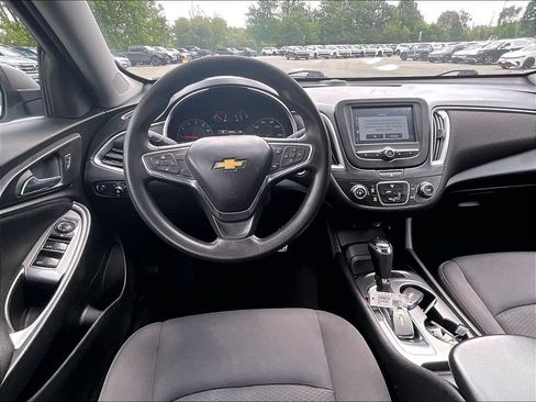 Used 2017 Chevrolet Malibu LS w/ LPO, Convenience Package 1 FWD image 17