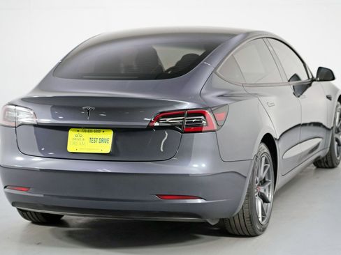 Used 2023 Tesla Model 3 Standard Range image 50