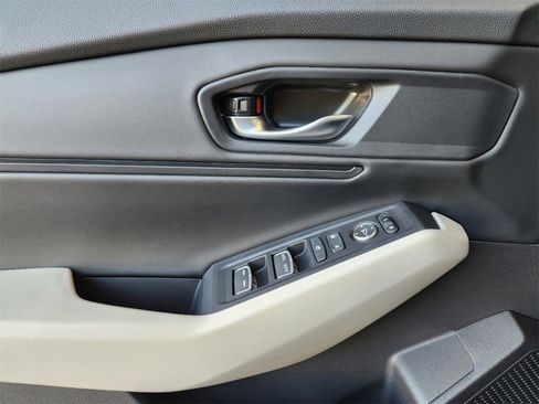 New 2025 Honda Accord SE image 17