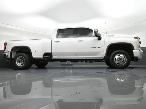 Used 2022 Chevrolet Silverado 3500 High Country image 28