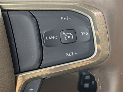 Used 2023 RAM 2500 Limited image 18