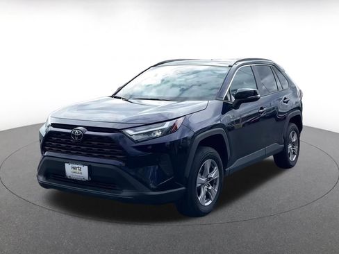 Used 2025 Toyota RAV4 XLE image 7