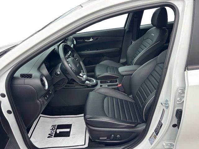 Certified 2023 Kia Forte GT-Line w/ GT-Line Premium Package FWD image 10
