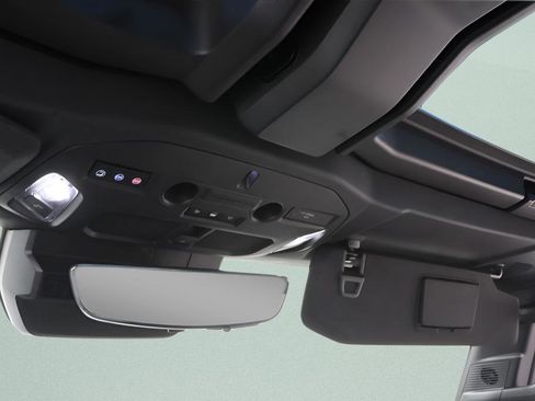 Used 2025 GMC Hummer EV 3X w/ LPO, Illumination Package image 17