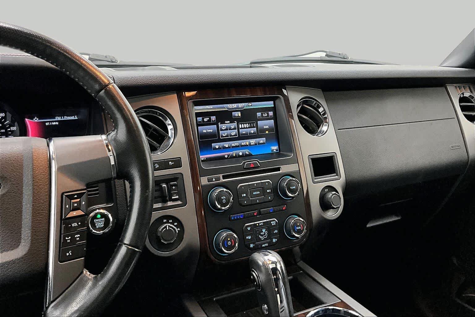 Used 2015 Ford Expedition Platinum AWD/4WD image 6