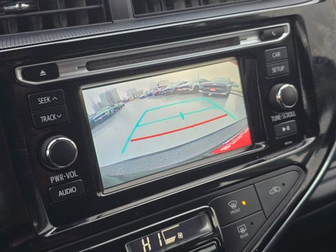 Used 2018 Toyota Prius C Two image 32