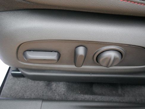 New 2026 Chevrolet Trax RS w/ Sunroof Package image 13