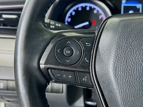 Used 2023 Toyota Camry SE w/ Convenience Package FWD image 16