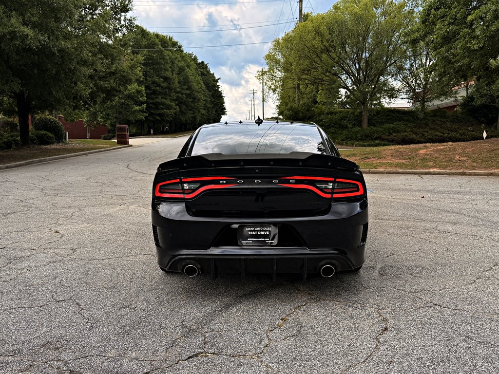 Used 2016 Dodge Charger R/T Scat Pack w/ Beats Audio Group RWD image 6