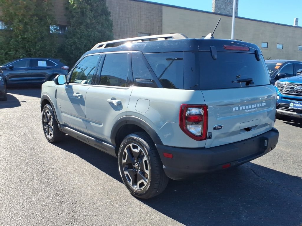 Used 2023 Ford Bronco Sport Outer Banks w/ Tech Package AWD/4WD image 8