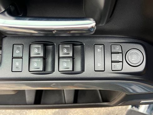 Used 2016 Chevrolet Silverado 2500 LTZ w/ LTZ Plus Package image 14