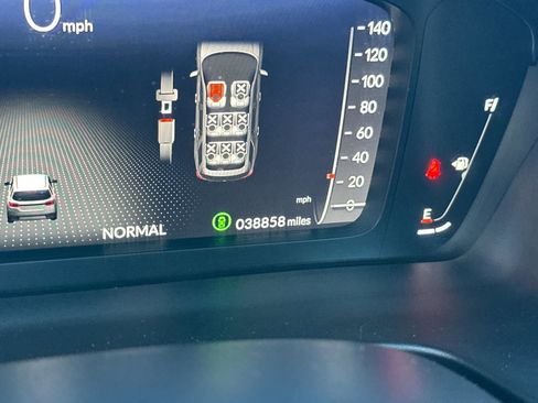 Used 2023 Honda Pilot Elite image 21