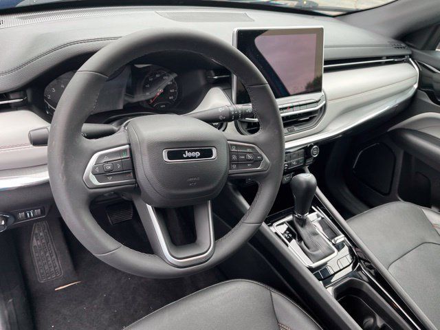 Used 2023 Jeep Compass Limited AWD/4WD image 9