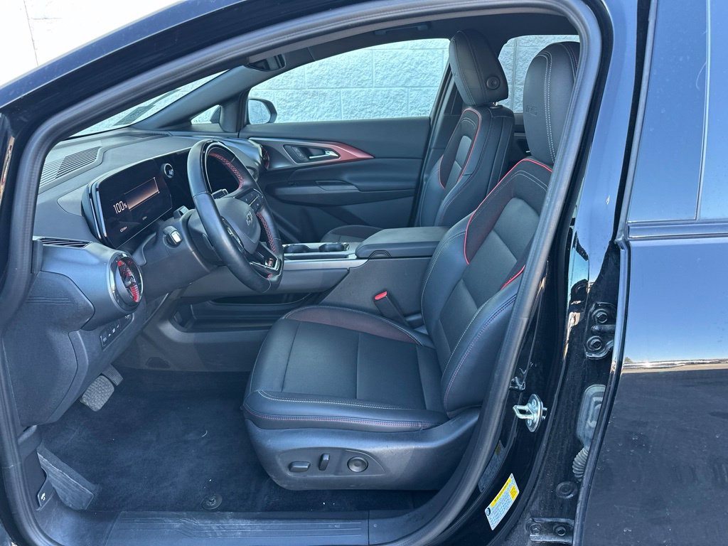 Used 2024 Chevrolet Equinox EV RS FWD image 9