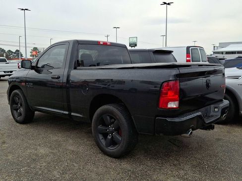 Used 2017 RAM 1500 Express w/ Black Ram 1500 Express Group image 4