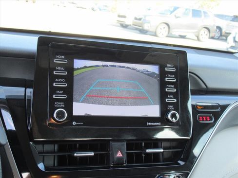 Used 2022 Toyota Camry LE image 22