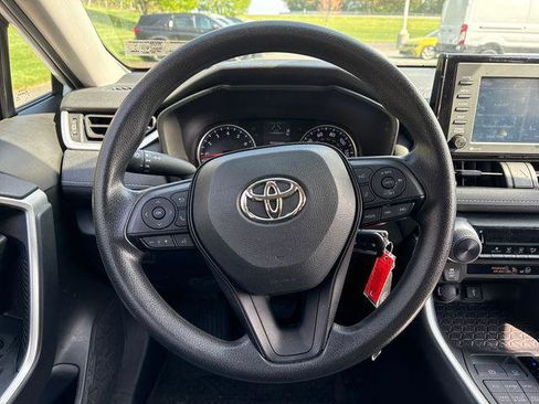 Certified 2022 Toyota RAV4 LE AWD/4WD image 20