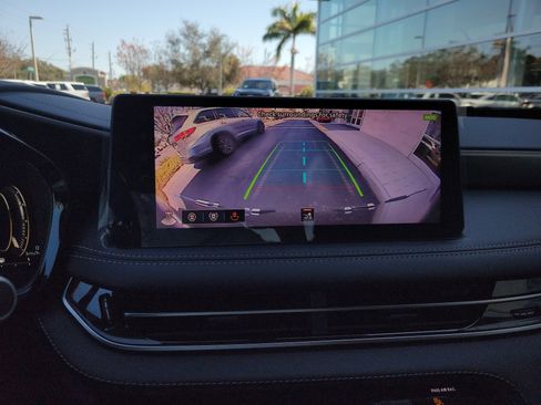 New 2026 INFINITI QX60 Luxe w/ Family Package image 25