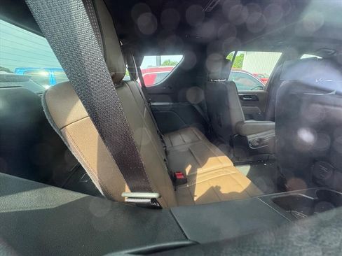 Used 2025 Chevrolet Tahoe High Country AWD/4WD image 5