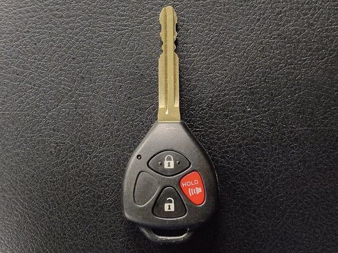 Used 2016 Toyota 4Runner SR5 RWD image 32