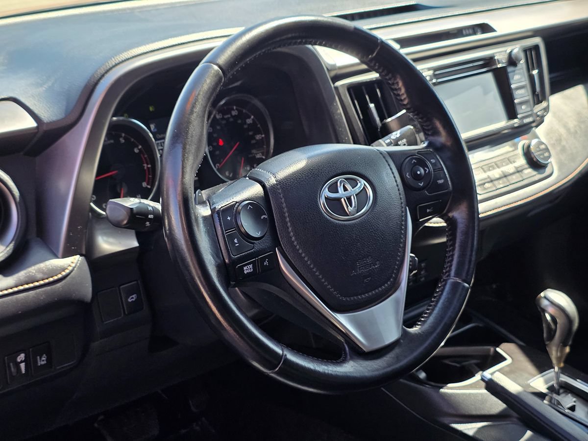 Used 2017 Toyota RAV4 SE FWD image 22