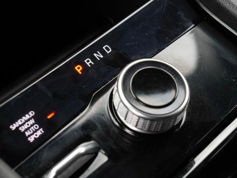 Used 2022 Jeep Grand Cherokee Limited image 19