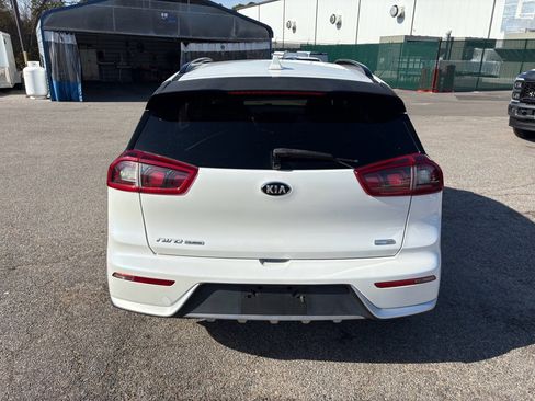 Used 2019 Kia Niro S Touring image 6