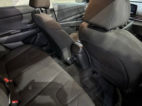 Used 2025 Hyundai Elantra SEL image 33