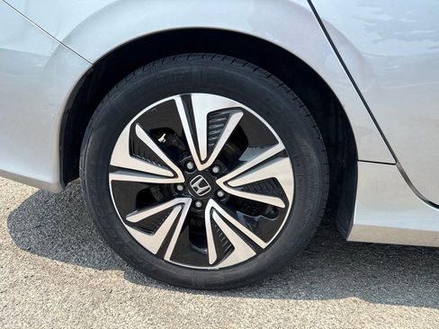 Used 2017 Honda Civic EX-L image 6