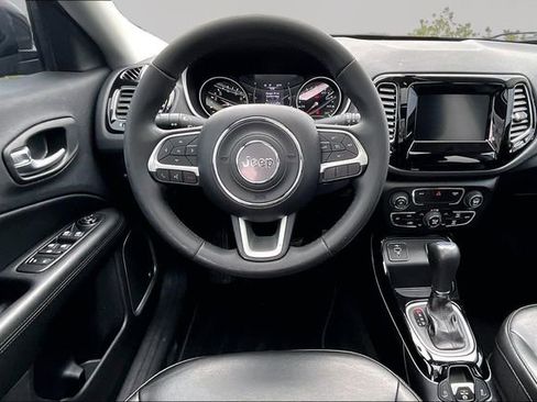 Used 2021 Jeep Compass Latitude w/ Sun and Sound Group image 5