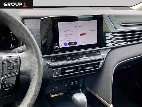 Used 2025 Toyota Camry LE FWD image 7