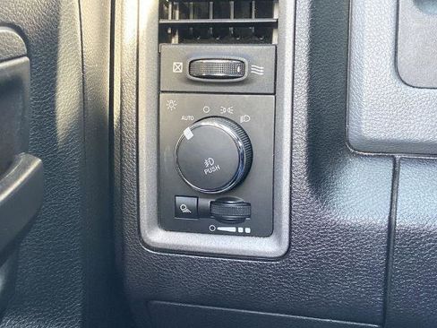 Used 2019 RAM 1500 Express image 12