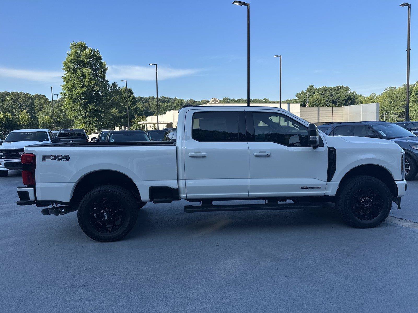 New 2026 Ford F250 Lariat w/ Black Appearance Package AWD/4WD image 8