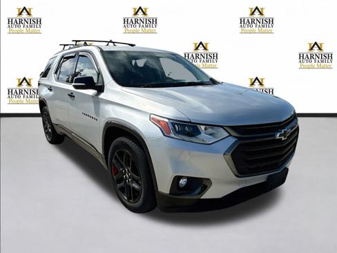 Used 2021 Chevrolet Traverse Premier w/ Redline Edition AWD/4WD image 9