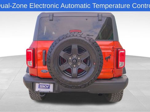 Used 2023 Ford Bronco Black Diamond image 6