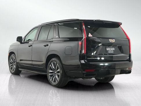 Used 2022 Cadillac Escalade Sport Platinum w/ Heavy-Duty Trailer Package AWD/4WD image 3