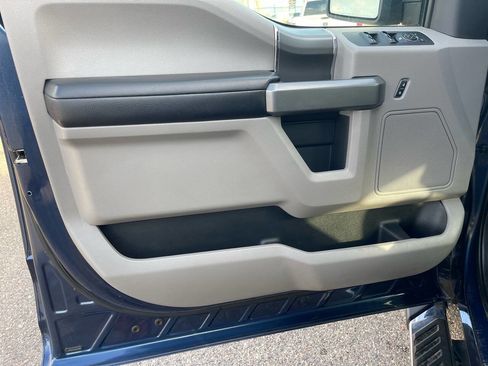 Used 2016 Ford F150 XLT w/ Equipment Group 302A Luxury AWD/4WD image 13