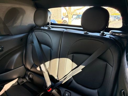 Used 2017 MINI Cooper S image 15