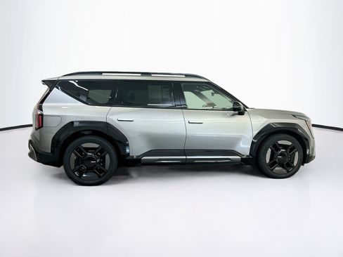 Used 2024 Kia EV9 GT-Line AWD/4WD image 10