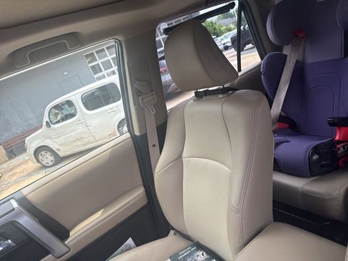 Used 2019 Toyota 4Runner SR5 Premium RWD image 13