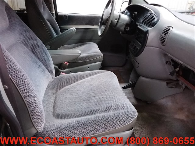 Used 1997 Dodge Caravan SE FWD image 15