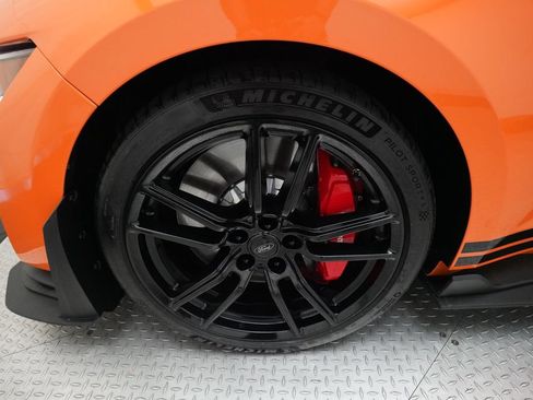 Used 2021 Ford Mustang Shelby GT500 w/ Technology Package RWD image 26