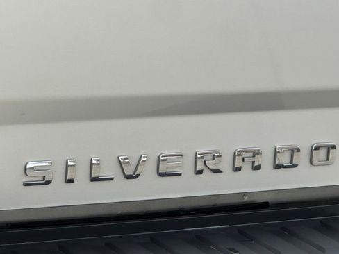 Used 2018 Chevrolet Silverado 1500 LT w/ All Star Edition image 13