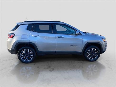 Used 2020 Jeep Compass Sport image 7