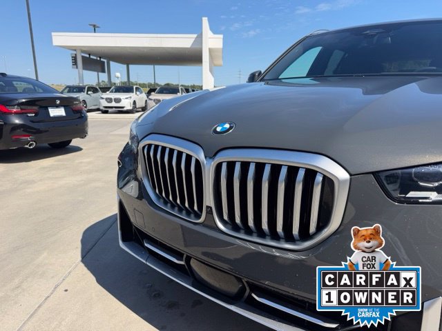 Certified 2024 BMW X5 sDrive40i w/ Premium Package RWD image 2