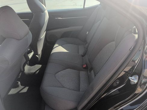 Used 2022 Toyota Camry LE FWD image 10