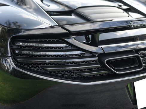 Used 2013 McLaren MP4-12C Spider image 51