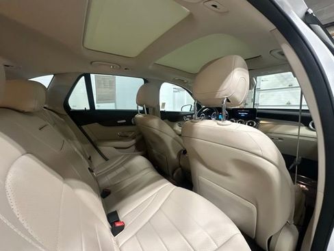 Used 2020 Mercedes-Benz GLC 300 4MATIC image 14
